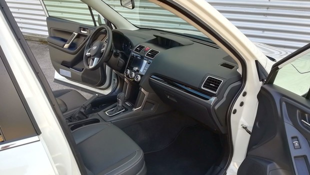 Subaru Forester Unlimited SAAS 2.0i CVT 13
