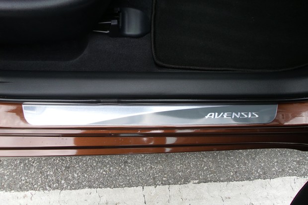 Toyota Avensis 2.0 D-4D (15)