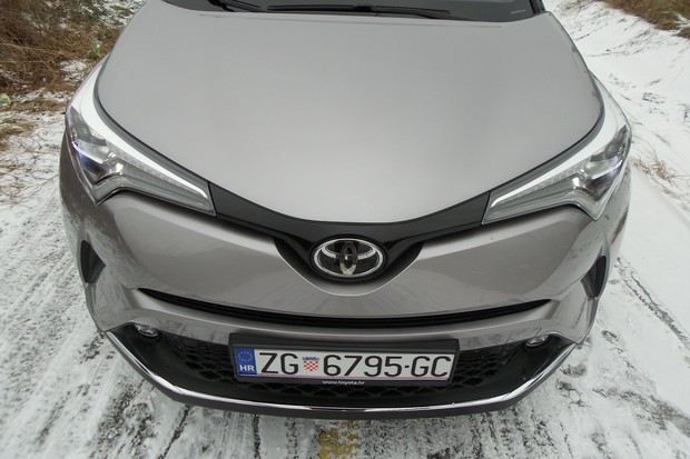 Toyota C-HR 1.2 Turbo 116 C-ult (04)