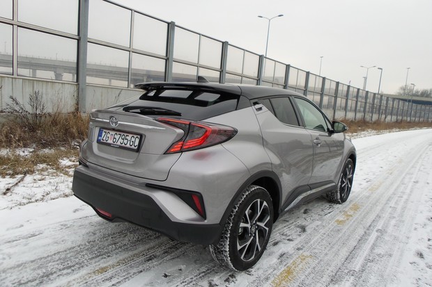 Toyota C-HR 1.2 Turbo 116 C-ult (16)