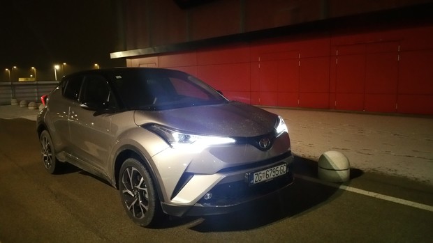 Toyota C-HR 1.2 Turbo 116 C-ult (3)