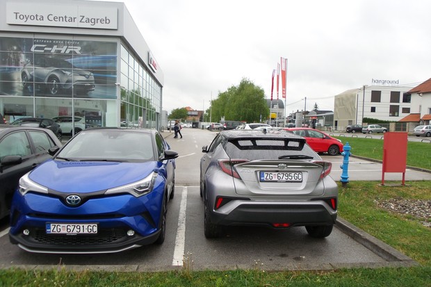 Toyota C-HR 1.8 VVT-i hibrid 122 C-ult (15)