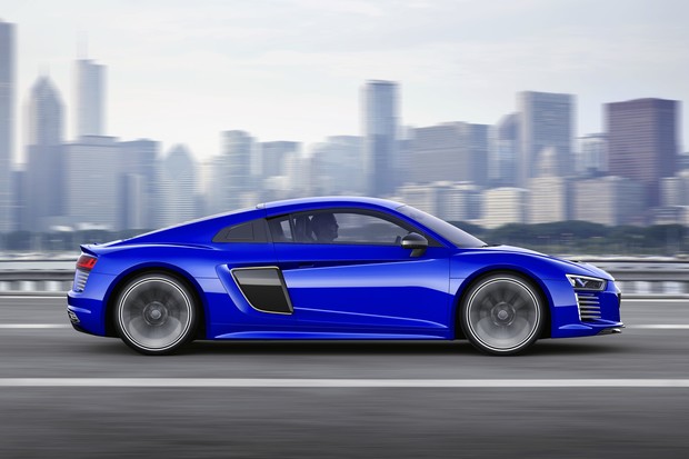 Audi R8 e-tron (1)