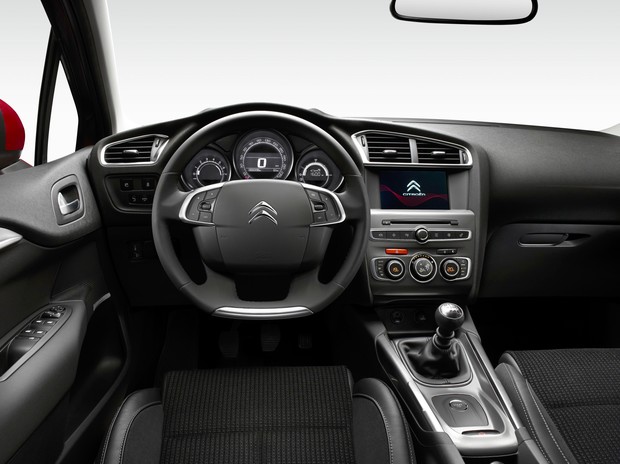 Citroen C4 2015 (1)