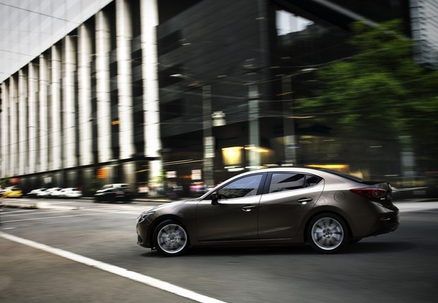 Mazda3 sada i u sedan izvedbi s 4 vrata (9)