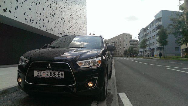 Mitsubishi ASX 1.8 DI-D 2WD Intense plus AS&G (3)