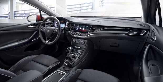 Opel Astra 2015 (interijer) (3)