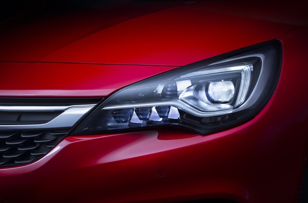 Opel Astra 2015 (5)