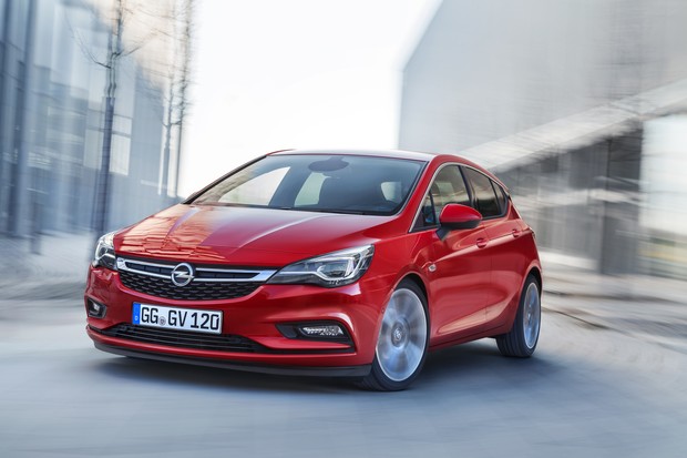 Opel Astra 2015 (8)