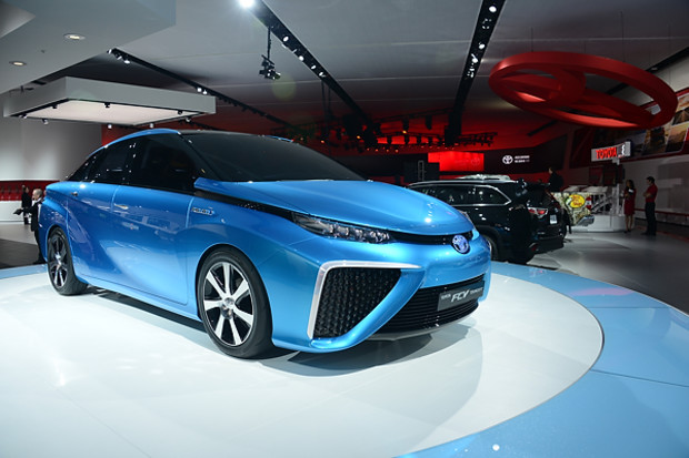 Toyota FCV 2015 s pogonom na hidrogen