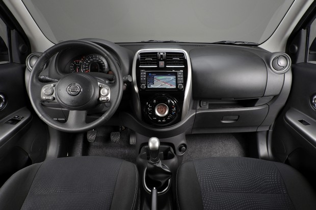 Nissan Micra 2013 (2)