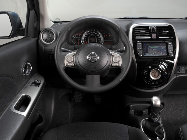 Nissan Micra 2013 (3)