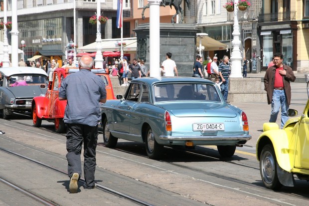 Oldtimeri Old school Desant na Zagreb (2)