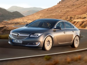Opel Insignija 2013 (1)