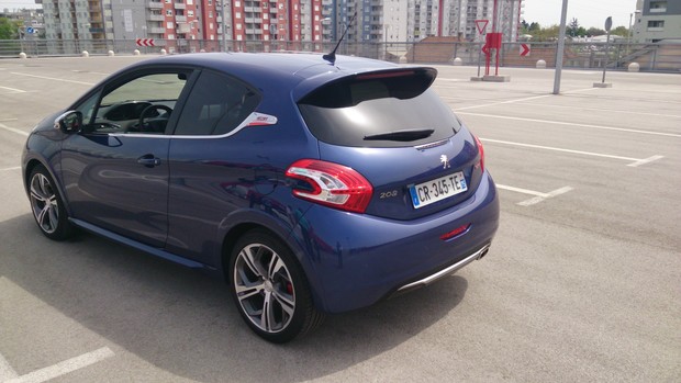 Peugeot 208 GTi (14)