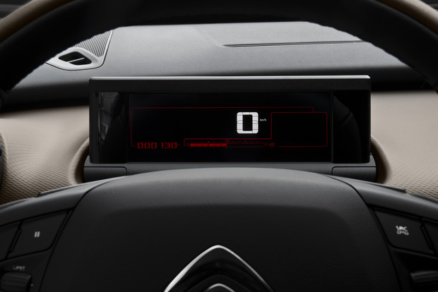 Citroen C4 Cactus interijer (7)
