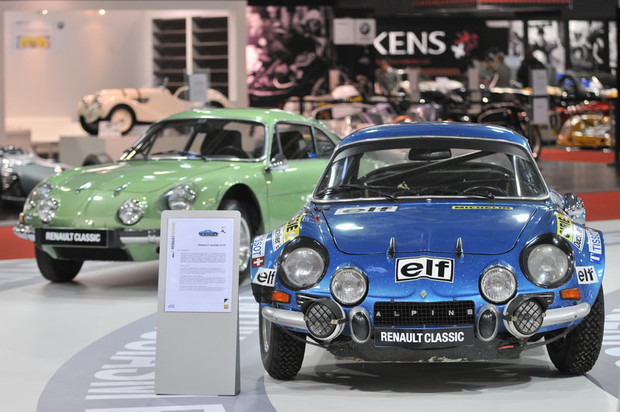 Retromobile 2012 - RENAULT 12