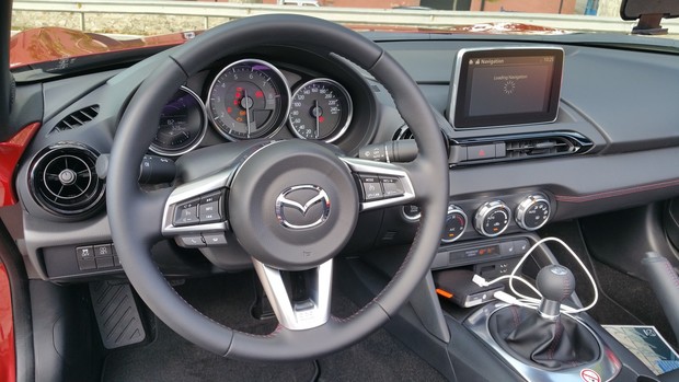 Mazda MX-5 (05)