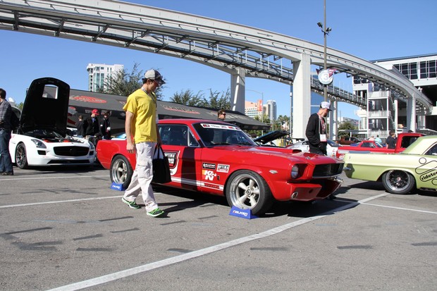 SEMA Show 2013 crveni tuning automobili (12)