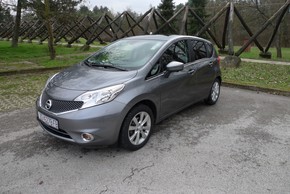 FOTO: Nissan Note 1,2 Acenta 80 KS test