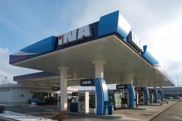 Eurosuper 95 od ponoći poskupljuje 9 lipa Eurosuper 95 od ponoći poskupljuje 9 lipa