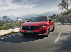 Od Poljske do Pariza i natrag na jednom tanku