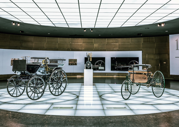 Mercedes obilježava 140 godina automobila