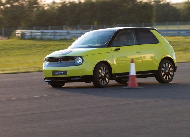 Električna Honda e s 200 km dosega