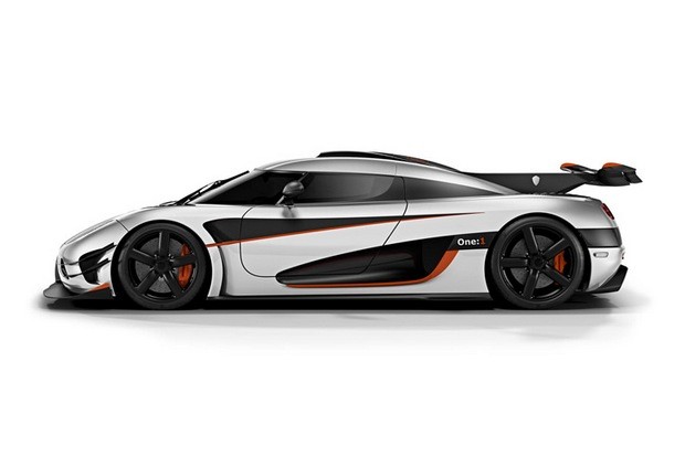 Köenigsegg One: 1 konjska snaga po kilogramu mase