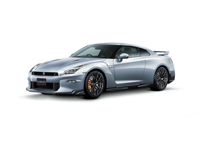 Novi Nissan GT-R stiže kao hibrid do 2030.