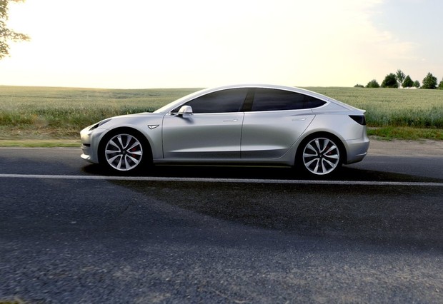 Novi problemi u USA za Tesla Model 3