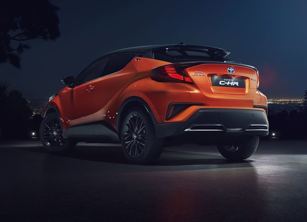 Osvježena Toyota C-HR s novim hibridom