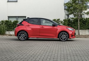 Pad prodaje novih automobila u siječnju