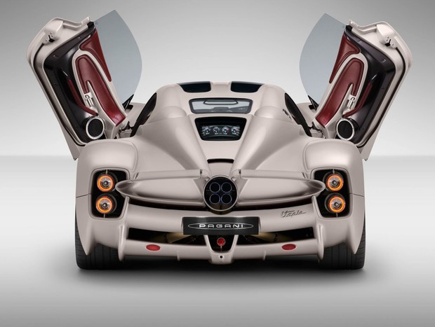 Pagani predstavio novi model Utopia Pagani predstavio novi model Utopia