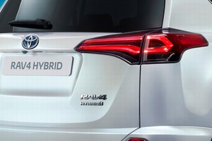 Potvrđeno: stiže Toyota RAV4 Hibrid