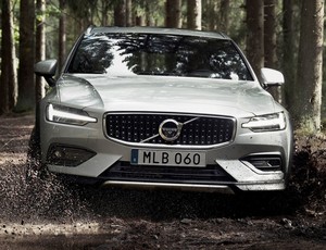 Predstavljen je Volvo V60 Cross Country