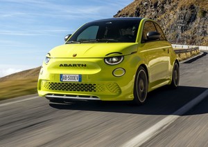 Predstavljen prvi električni Abarth 500e