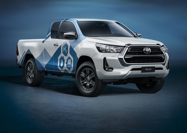 Toyota razvija pick-up Hilux na vodik