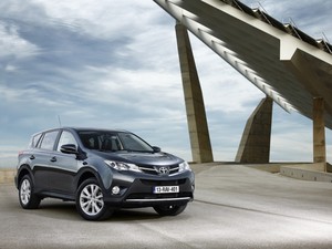 U Ženevi: novi RAV4,FT-86 kabrio-koncept,Auris Touring Sport