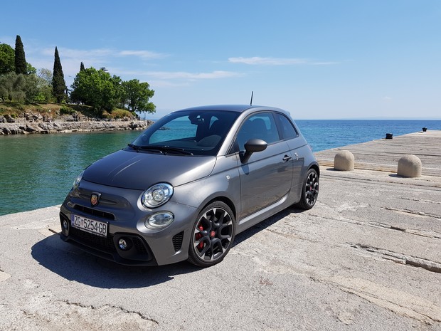 Abarth 595 1.4 Turbo 180 MTA TEST