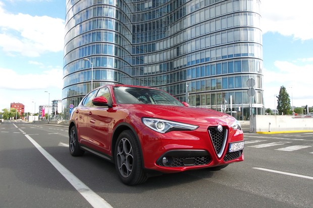 Alfa Romeo Stelvio 2.2 180 Super TEST