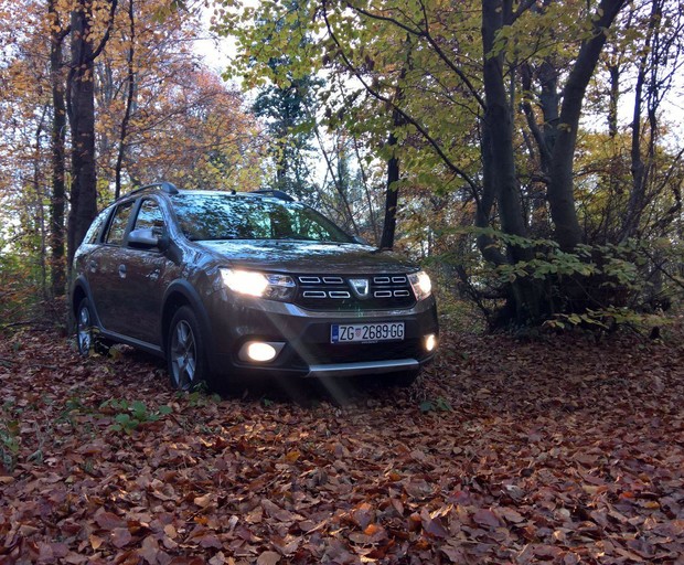 Dacia Logan MCV Stepway 1.5 dCi Prestige Dacia Logan MCV Stepway 1.5 dCi Prestige