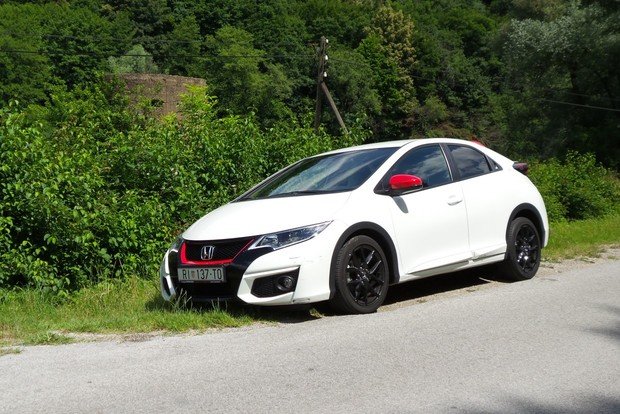 Honda Civic 1.8 i-VTEC Sport TEST