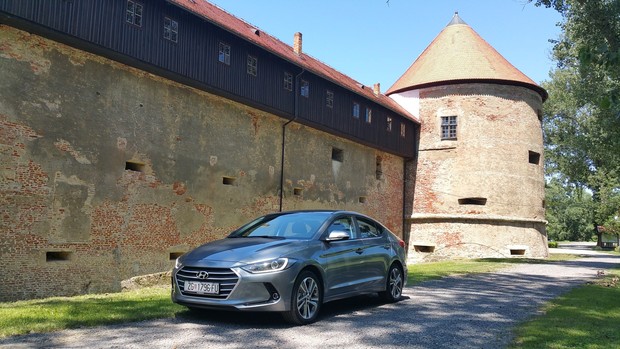 Hyundai Elantra 1.6 CRDi 136 TEST