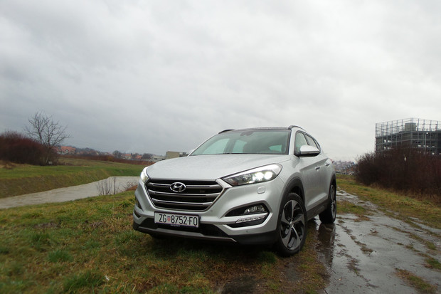 Hyundai Tucson 2.0 CRDi 184 A/T 4WD iHot TEST