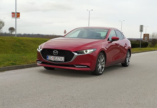 Mazda3 2.0 Skyactiv-X GT Plus Sound TEST