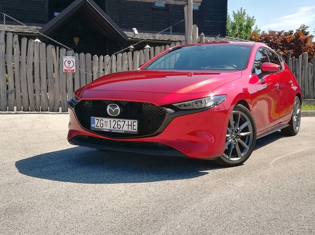 Mazda3 Hatchback Skyactiv-G122 Plus TEST