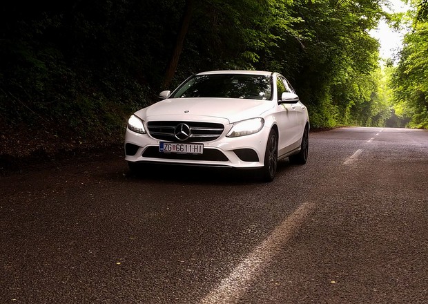 Mercedes-Benz C 200 d 9G-TRONIC TEST