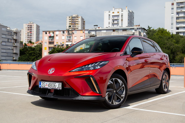 MG4 Electric Luxury TEST MG4 Electric Luxury TEST