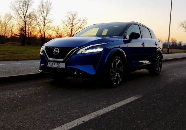 Nissan Qashqai  DIG-T X-Tronic Tekna TEST